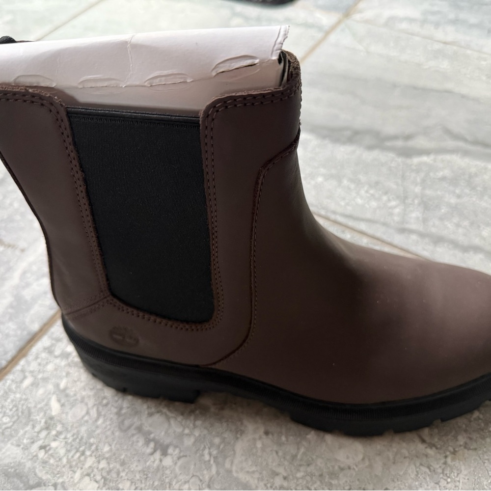 Timberland Brown Chelsea Ankle Boots with Black Elastic Panel
